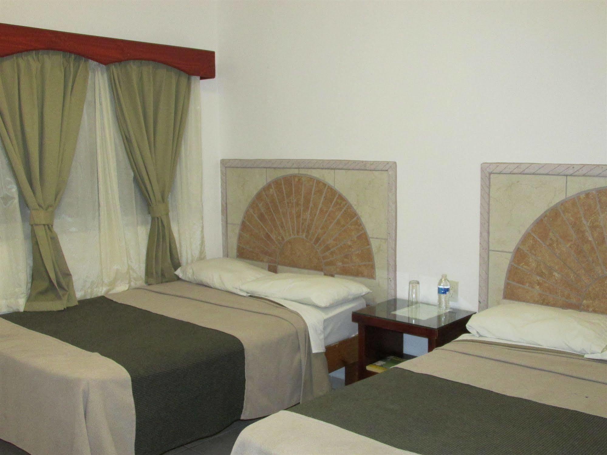 Hotel Albatros Palace 만사니요 외부 사진
